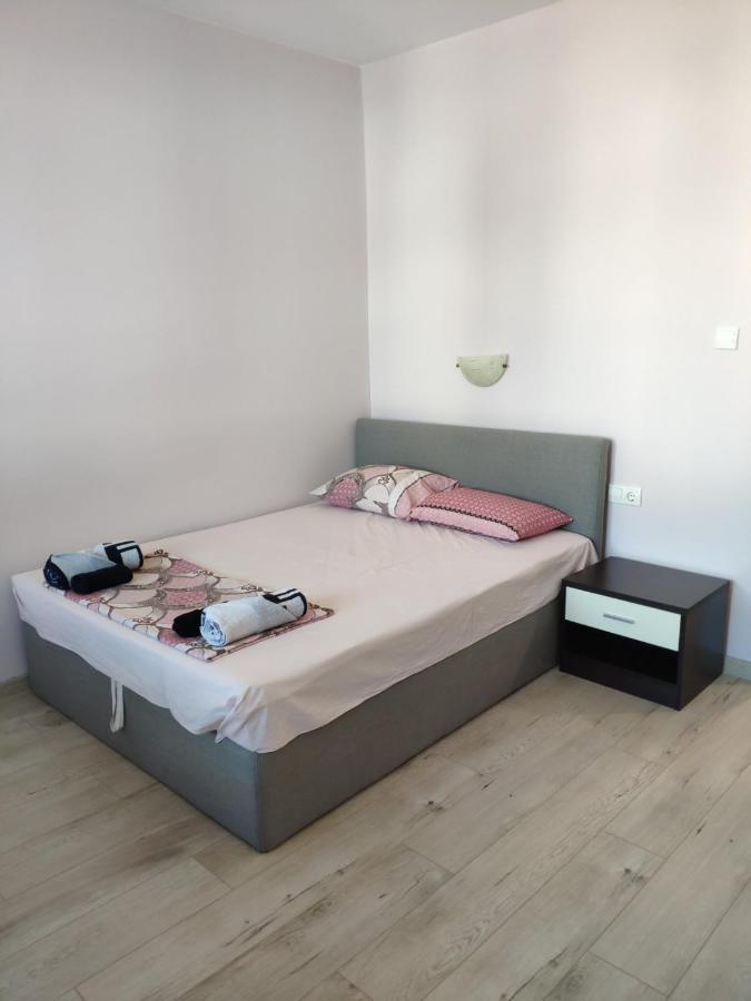 Liliya Apartment بليفين المظهر الخارجي الصورة