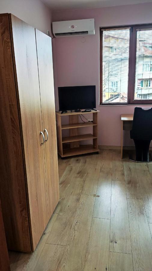 Liliya Apartment بليفين المظهر الخارجي الصورة