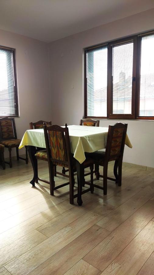 Liliya Apartment بليفين المظهر الخارجي الصورة