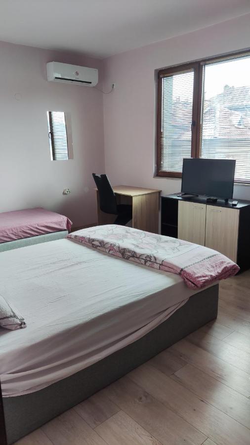 Liliya Apartment بليفين المظهر الخارجي الصورة